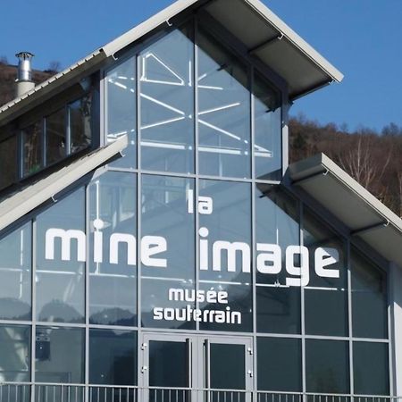 Chalet Bord De Lac Avec Piscine N2E Laffrey Exterior photo